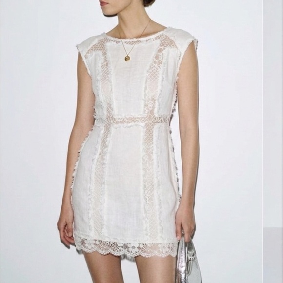 BCBGMaxAzria Dresses & Skirts - BCBGMaxAzria White Lace Mini Dress